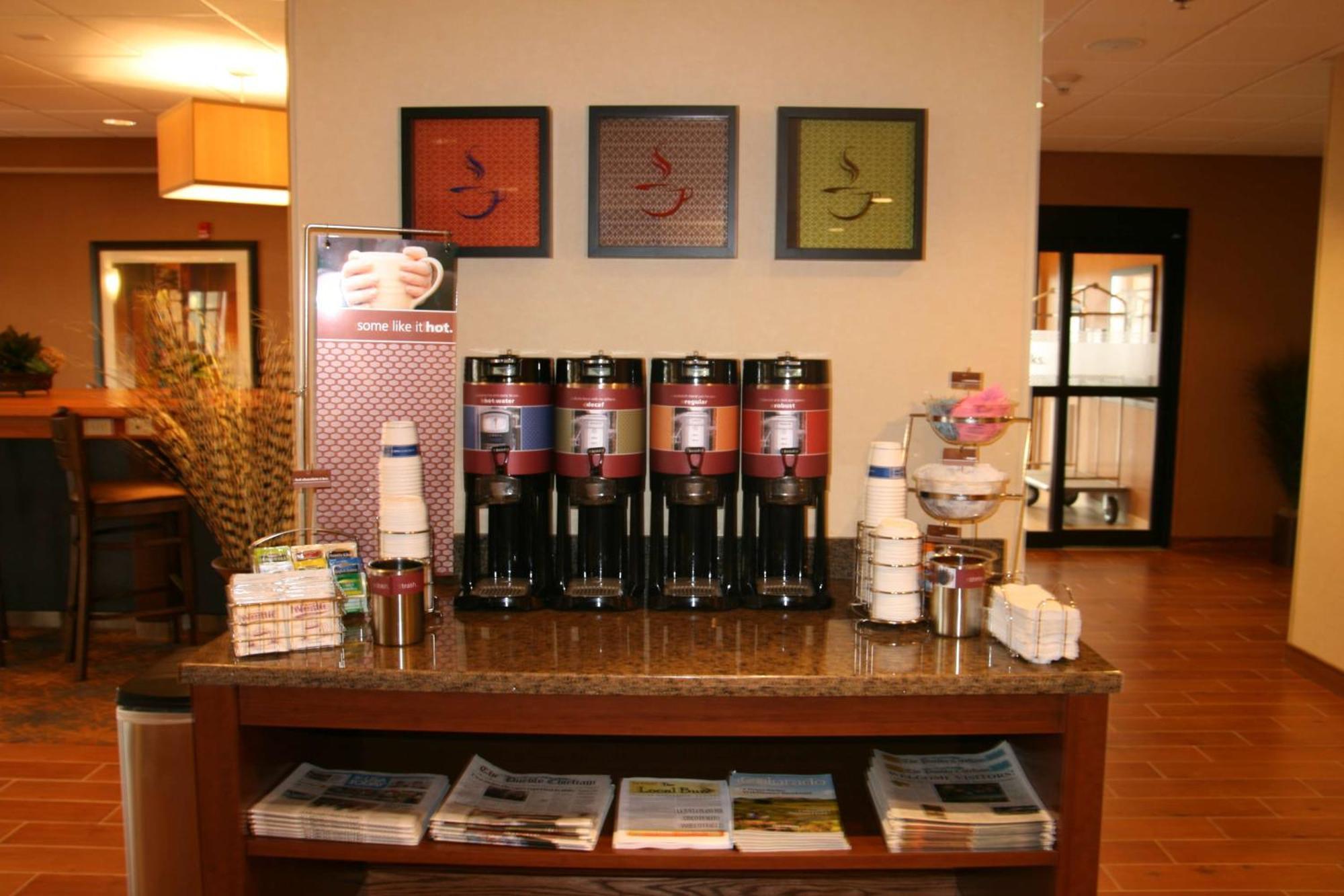 Hampton Inn La Junta מראה חיצוני תמונה